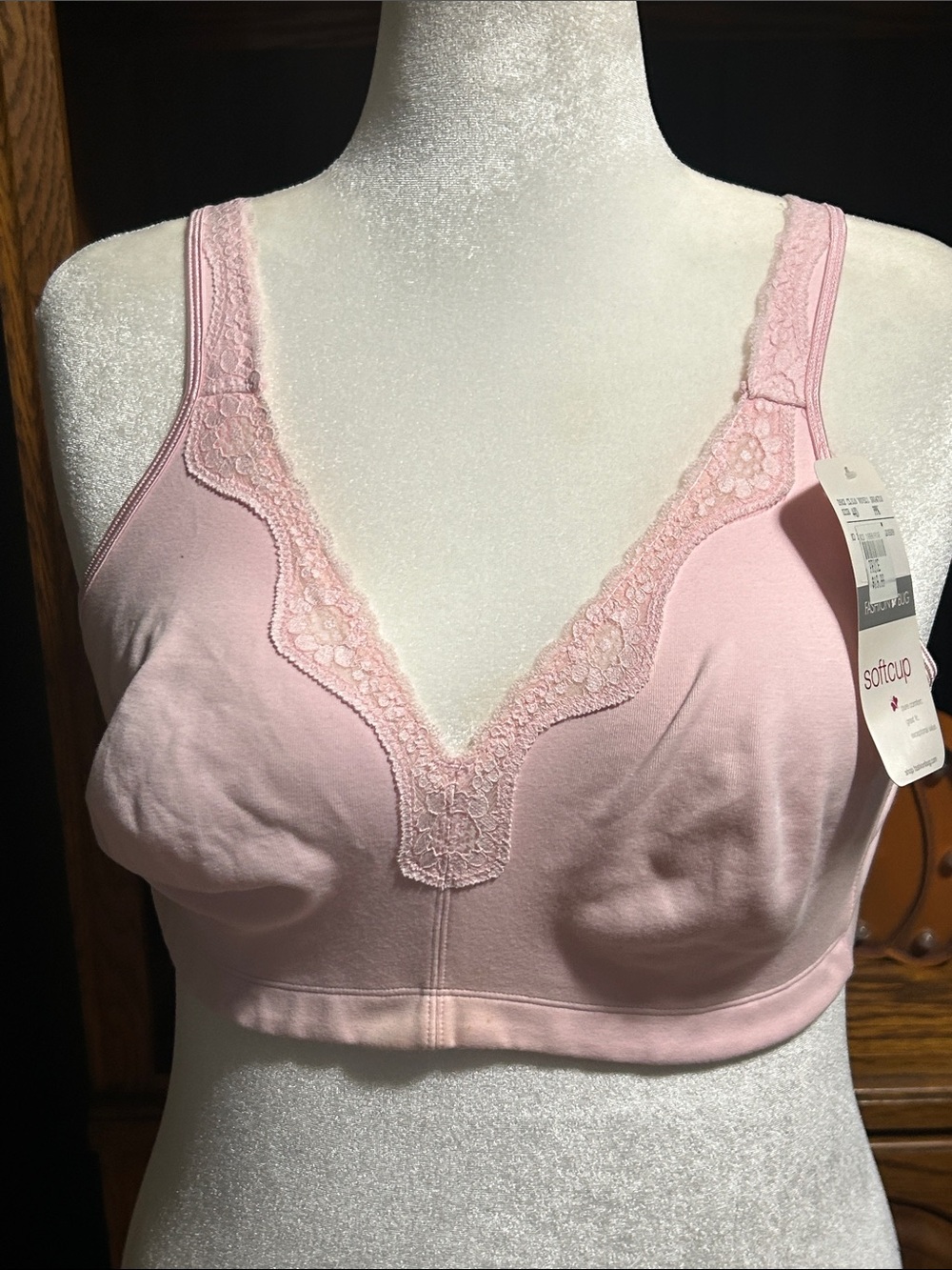 Fashion Bug Softcup Lace-Trim Bra in Light Pink Size 44D NWT